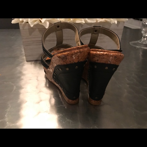 Colin Stuart Wedges Size 8.5 - Picture 2 of 3